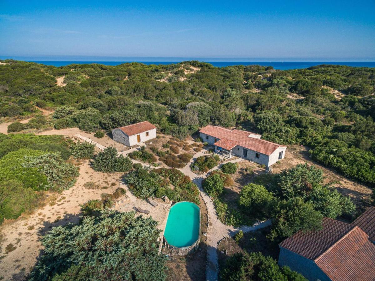 A Mare Di Ginepri 06D Bilo Apartment Badesi Bagian luar foto