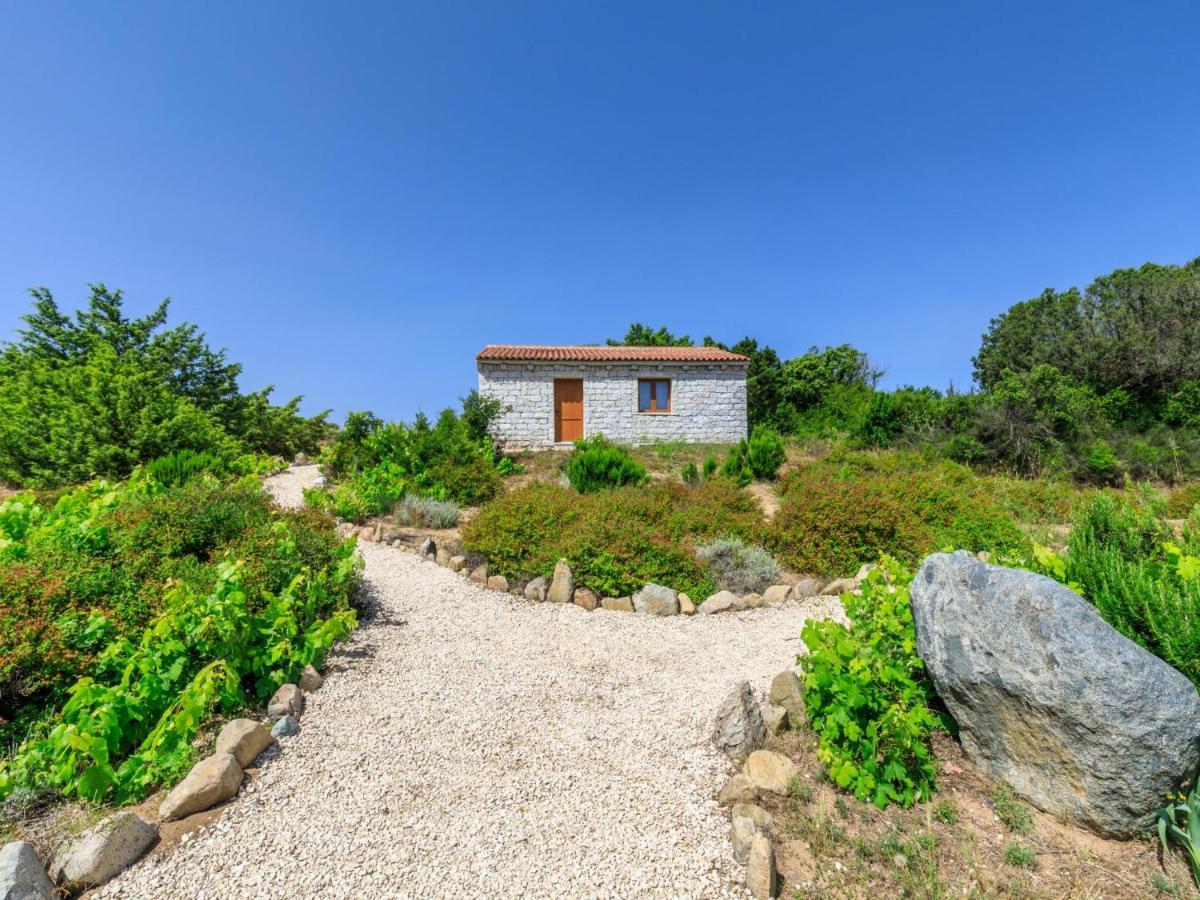 A Mare Di Ginepri 06D Bilo Apartment Badesi Bagian luar foto
