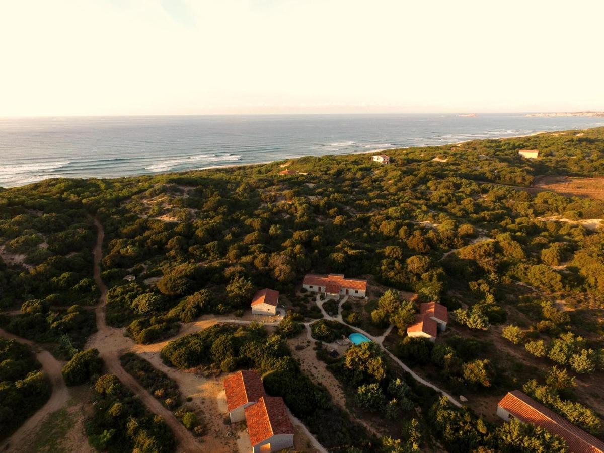 A Mare Di Ginepri 06D Bilo Apartment Badesi Bagian luar foto